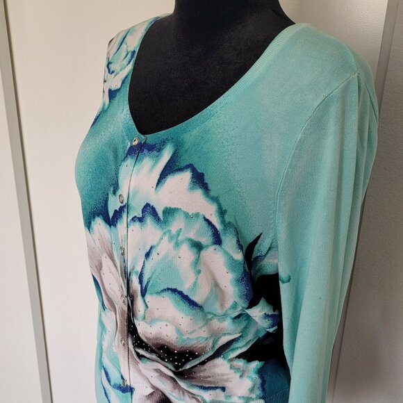 White House Black Market Women's Aqua Floral Embellished Button Up Cardigan (XL) - Picture 2 of 10